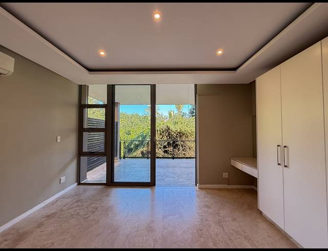 3 BEDROOM APARTMENT FOR SALE IN ZIMBALI ESTATE